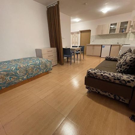 Menada Grand Kamelia Apartments ซันนีบีช ภายนอก รูปภาพ
