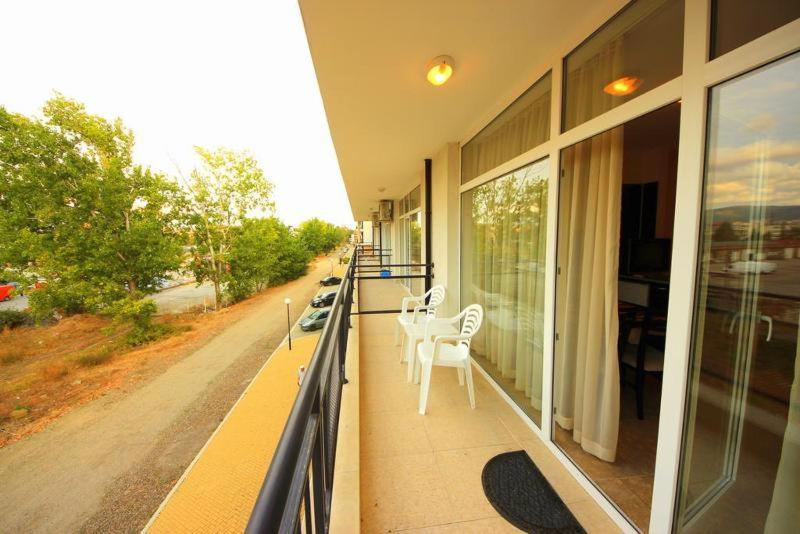 Menada Grand Kamelia Apartments ซันนีบีช ห้อง รูปภาพ