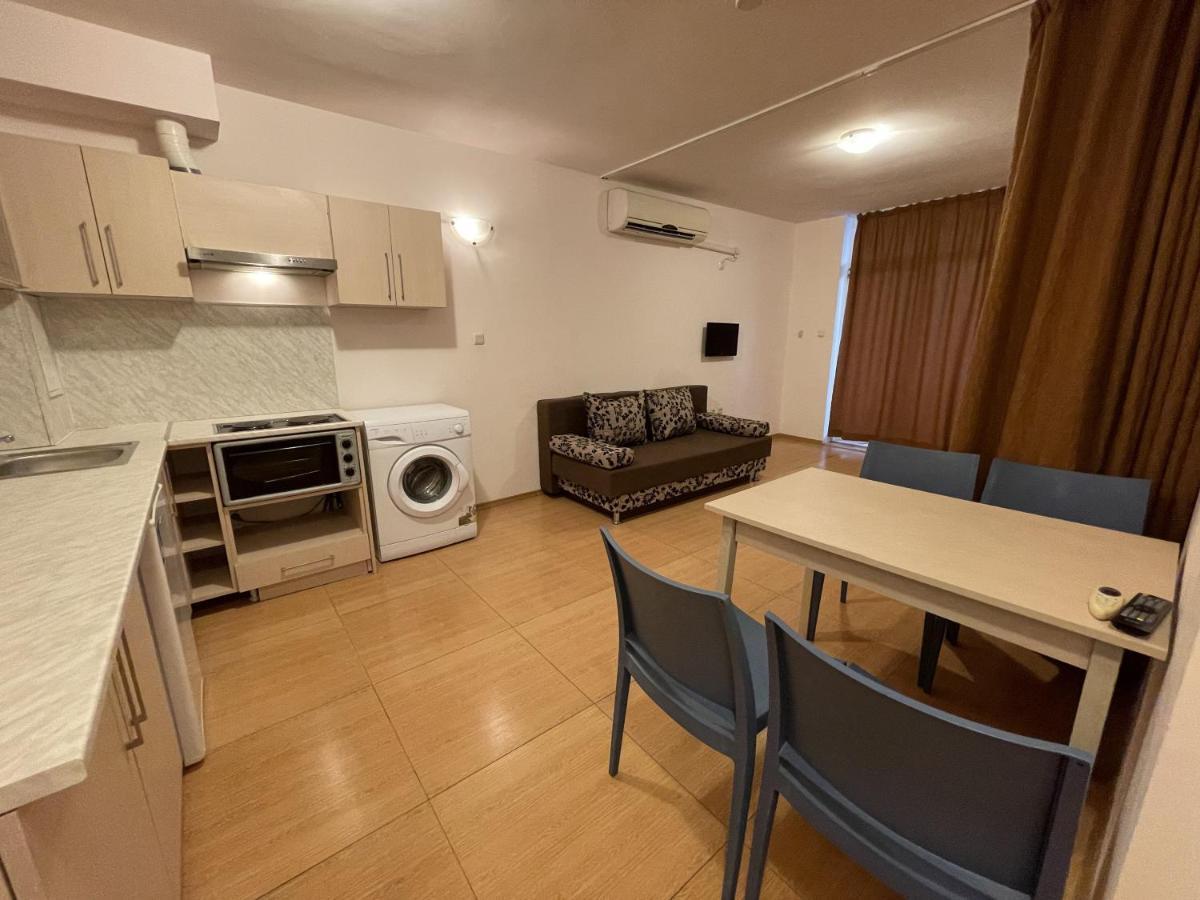 Menada Grand Kamelia Apartments ซันนีบีช ภายนอก รูปภาพ