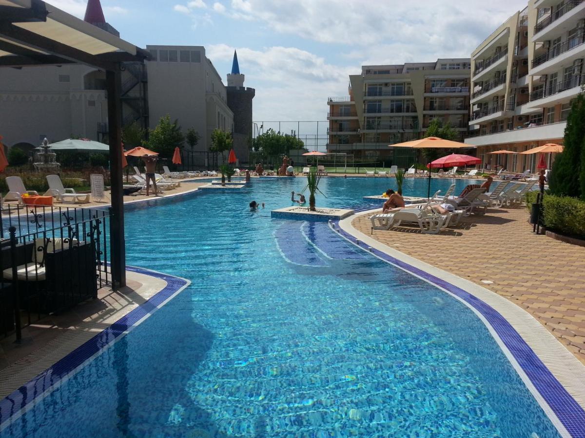 Menada Grand Kamelia Apartments ซันนีบีช ภายนอก รูปภาพ